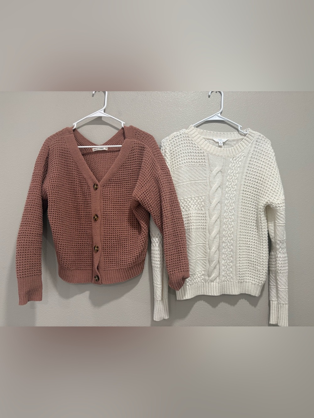 Women’s knit sweaters size medium